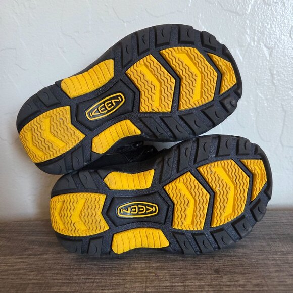 Keen Newport H2 Water Sandals Black/Yellow Sz Toddler's 8 Adjustable Waterproof - Picture 8 of 10
